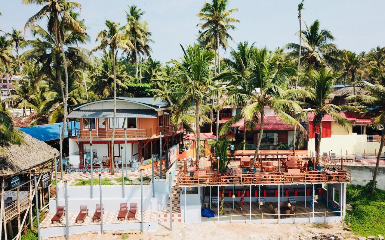 Black Beach Resort Varkala Exterior photo