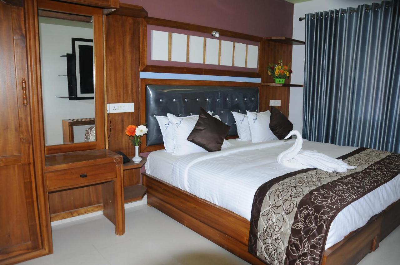 Black Beach Resort Varkala Exterior photo